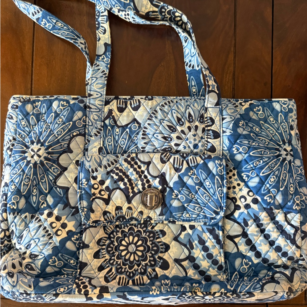 Vera Bradley Blue and White purse